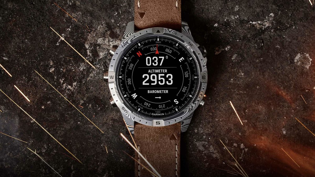 Garmin выпустила смарт-часы MARQ Adventurer из дамасской стали