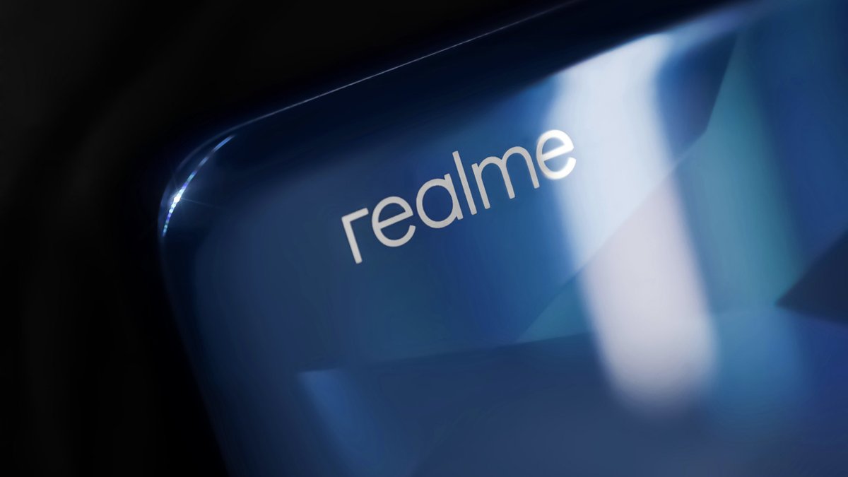 Новый патент раскрыл дизайн складного смартфона realme